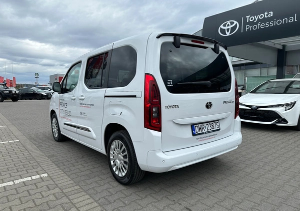Toyota Proace City Verso cena 116900 przebieg: 4600, rok produkcji 2023 z Józefów małe 92